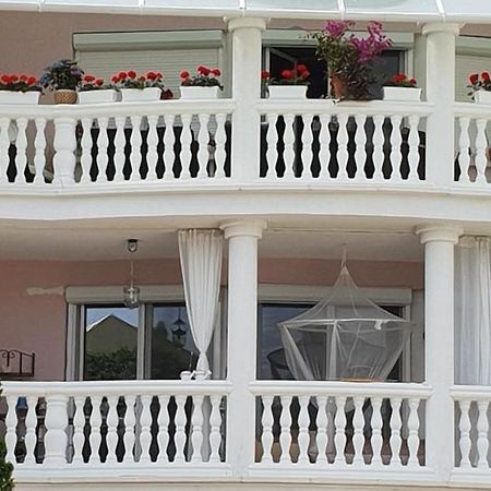 Sunny House Apartman Seghedin Exterior foto