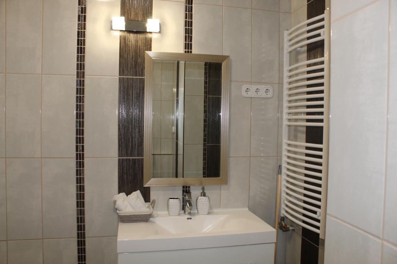 Sunny House Apartman Seghedin Exterior foto