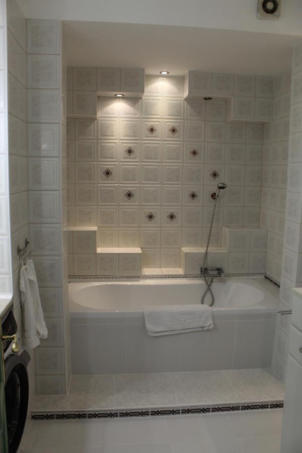 Sunny House Apartman Seghedin Exterior foto