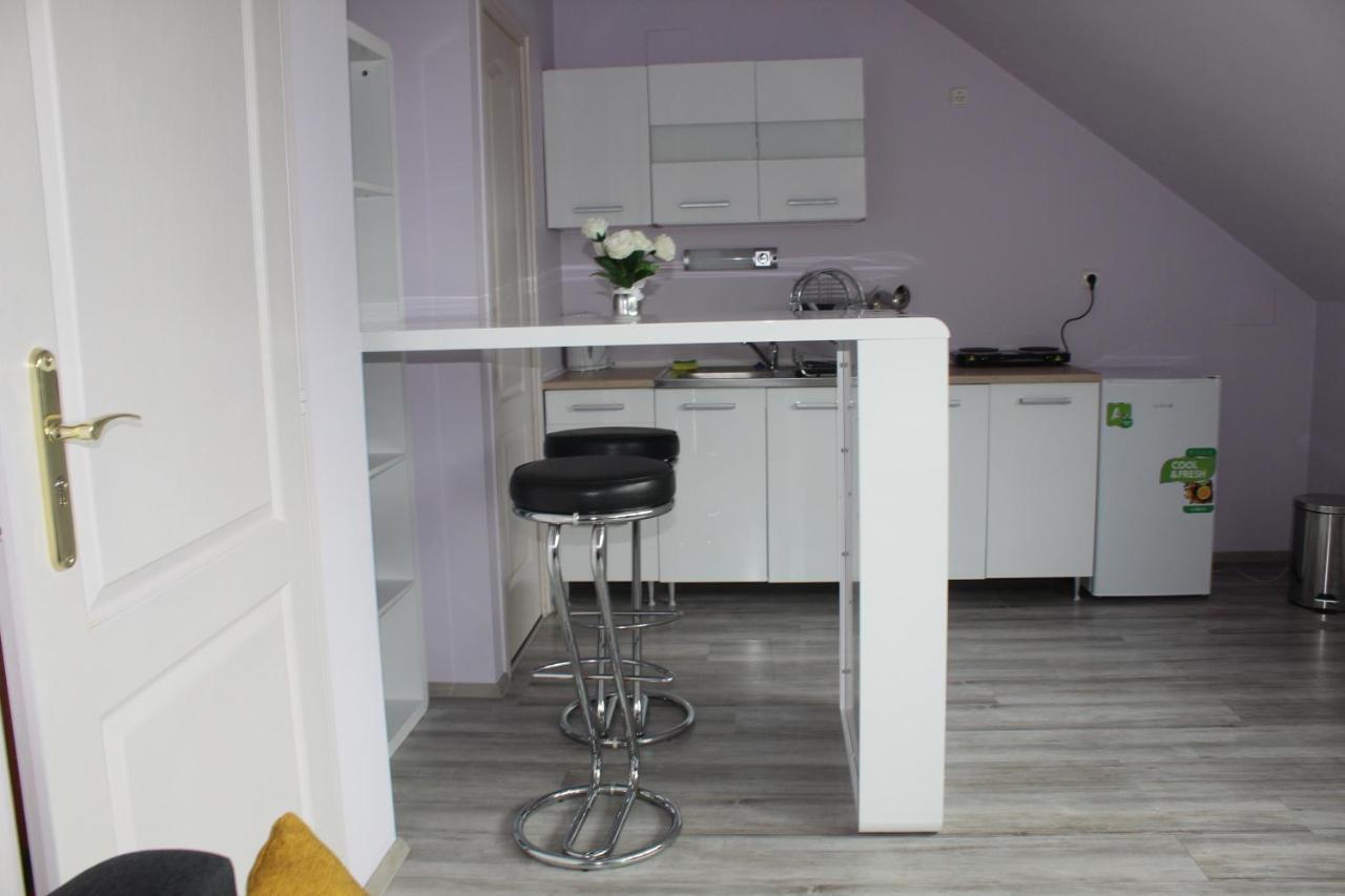 Sunny House Apartman Seghedin Exterior foto