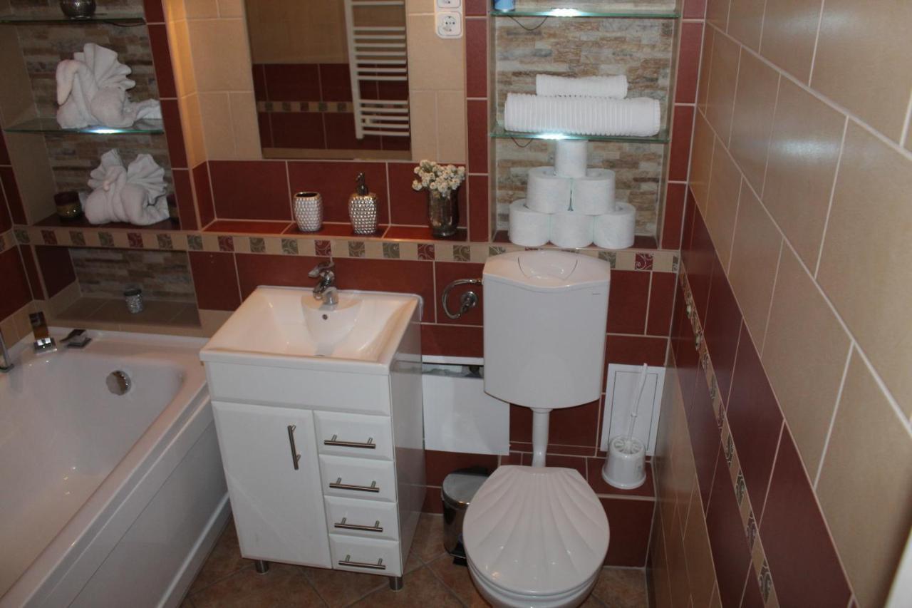 Sunny House Apartman Seghedin Exterior foto
